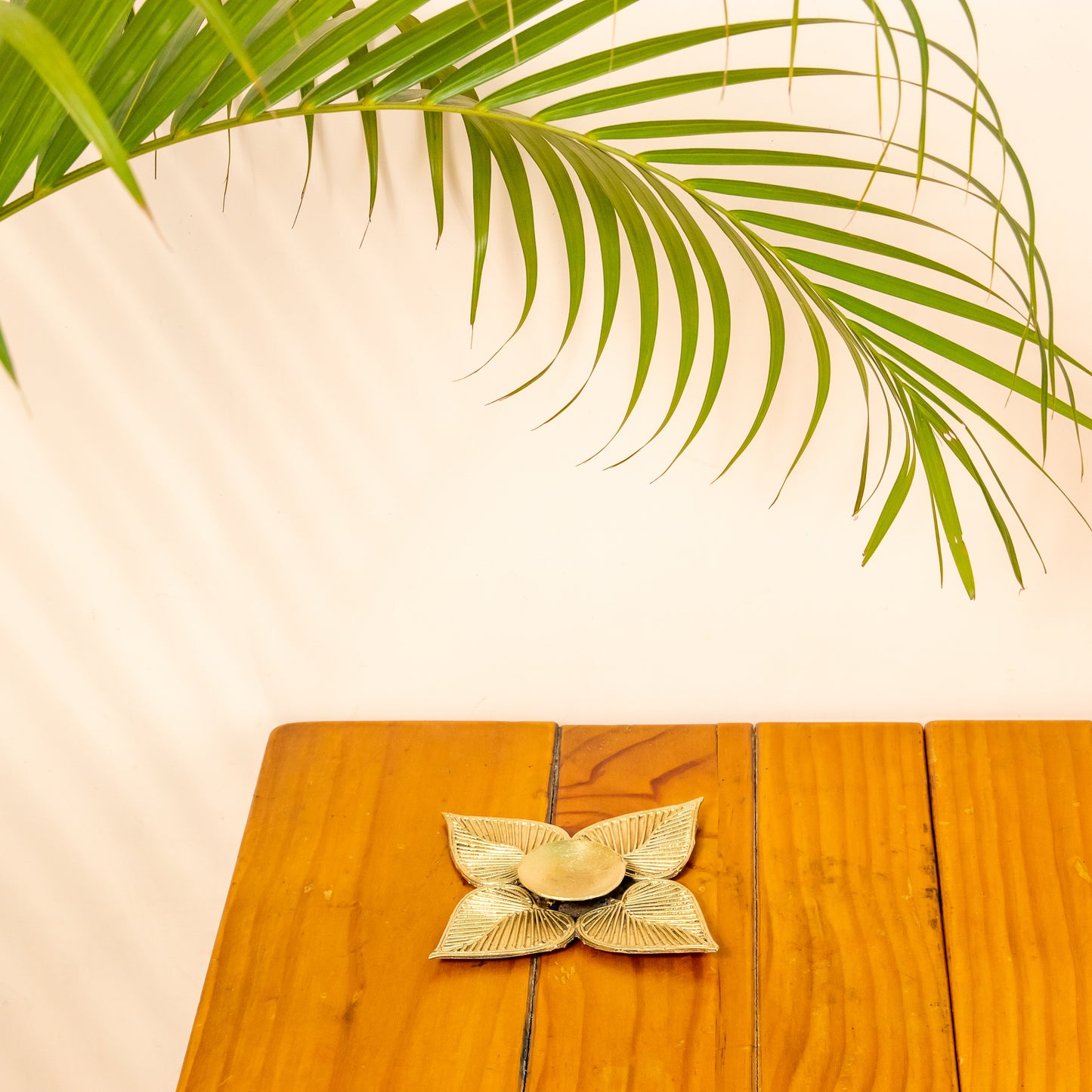 Dhokra Leafy Candle Stand