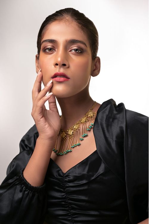 Women wearing contemporary jewellery
