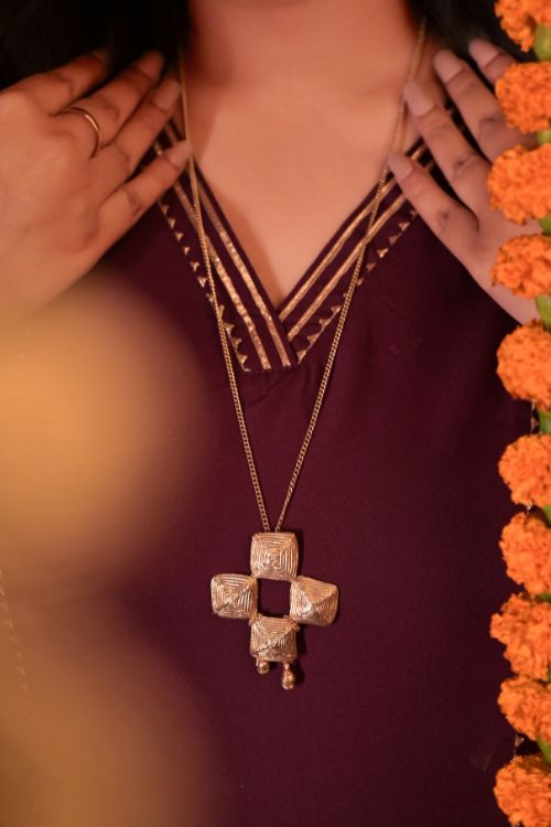 Brass pendant necklace