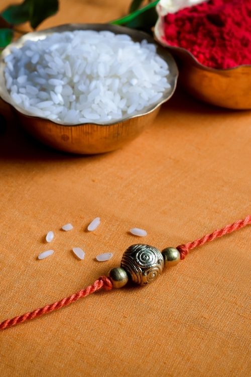 Miharu Handmade Thread Dokra Rakhi RH026