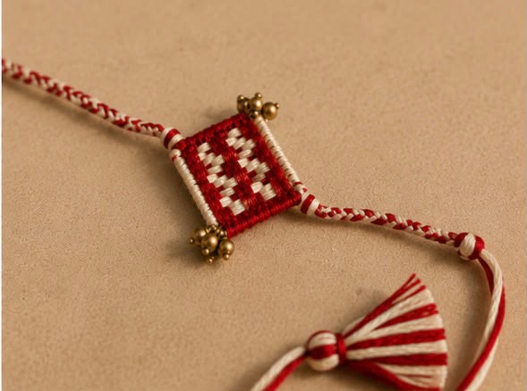 Miharu Taana·Baana | Sutra Handwoven Rakhi