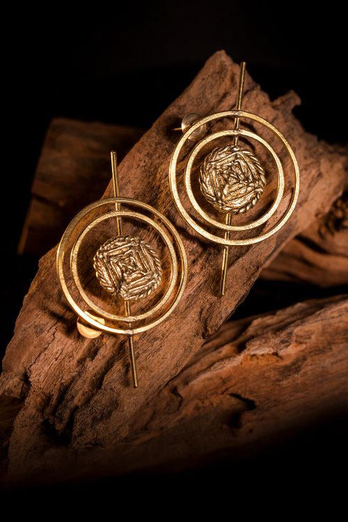 Uttara Circular Orbit Studs