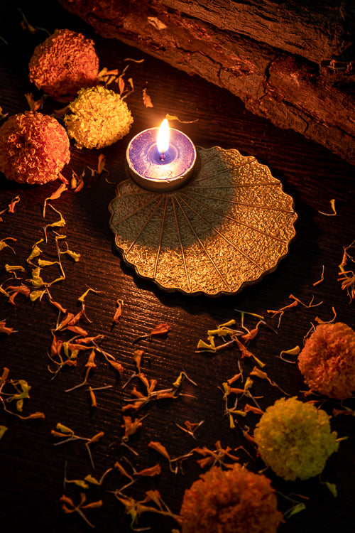 Dhokra Lotus Leaf Candle Stand