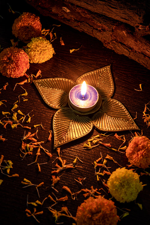 Dhokra Leafy Candle Stand