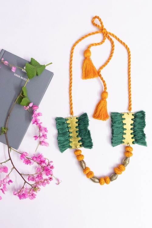 Brass Thread Matinee Necklace D35d