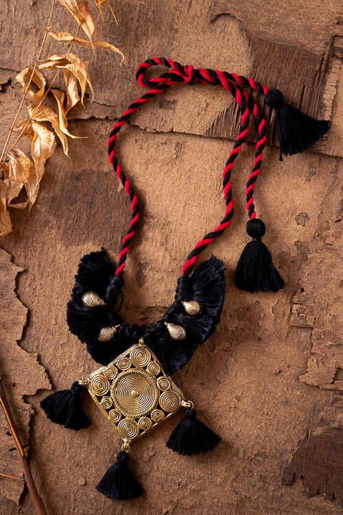 Brass Thread Matinee Necklace D43b