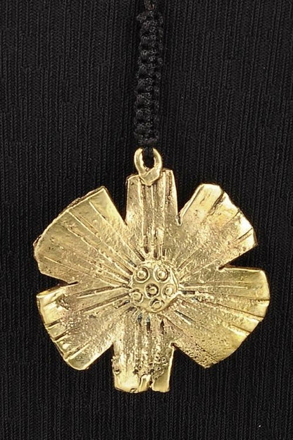 Black Gold Tone Brass Flower Pendent Long Necklace G6