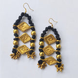 Black Thread Long Earrings DEr77a