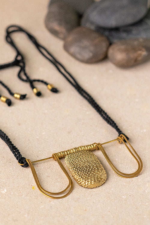 Black Gold Tone Brass Long Trinity Necklace G20